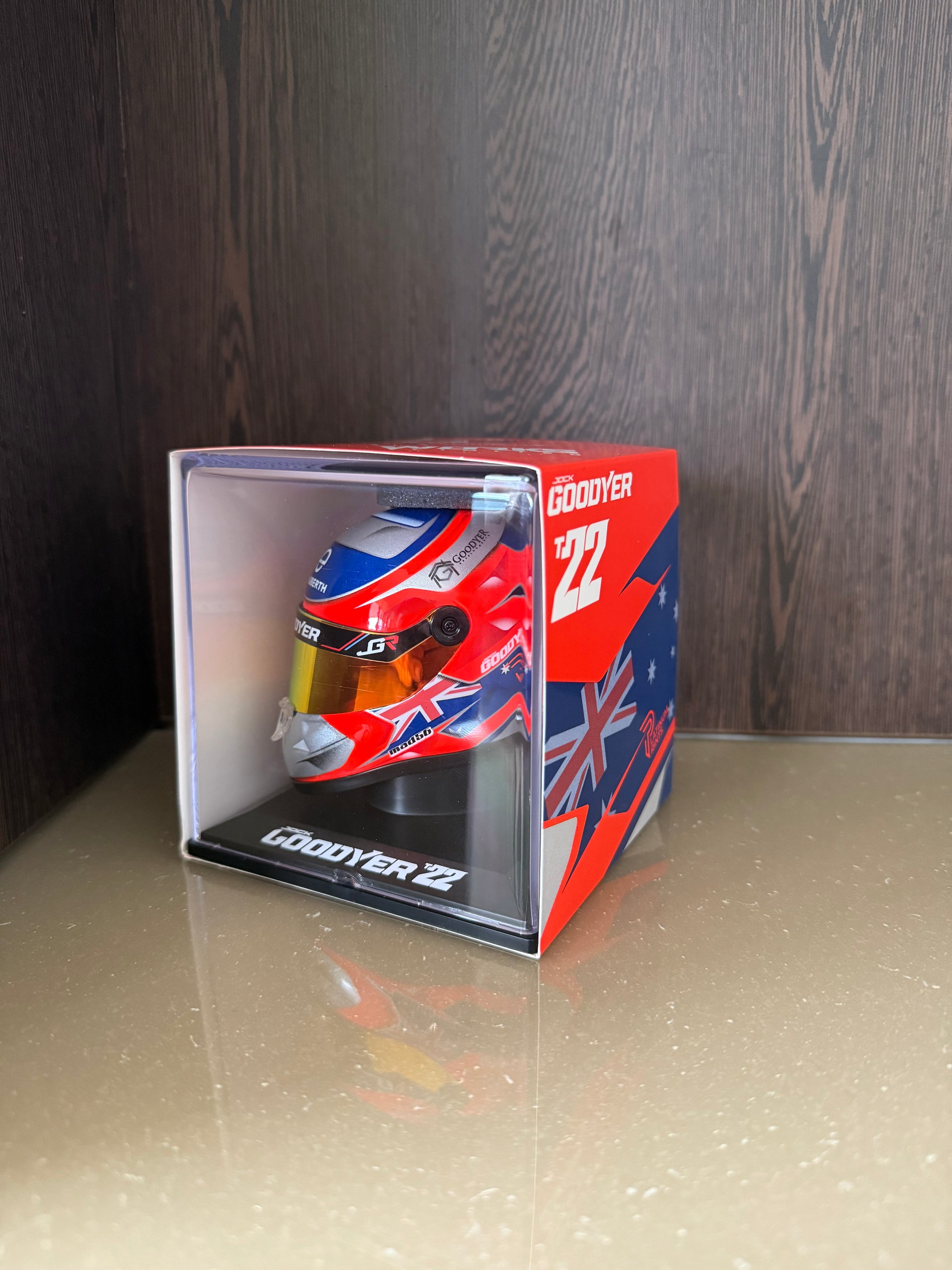 1/4 Mini Replica Schuberth Helmet – Jock Goodyer Racing